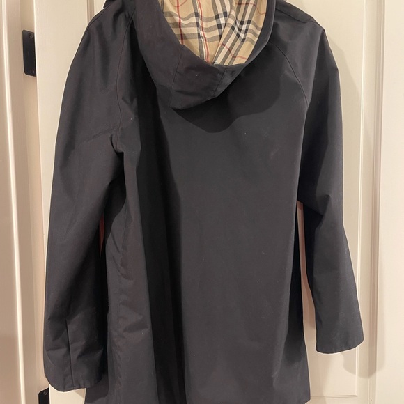 Burberry hooded raincoat - Picture 2 of 3